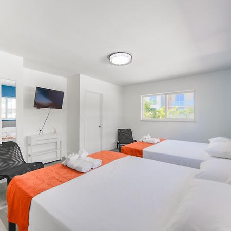 Radiant Unit With Parking And Pool - M26 Leilighet Hollywood Eksteriør bilde